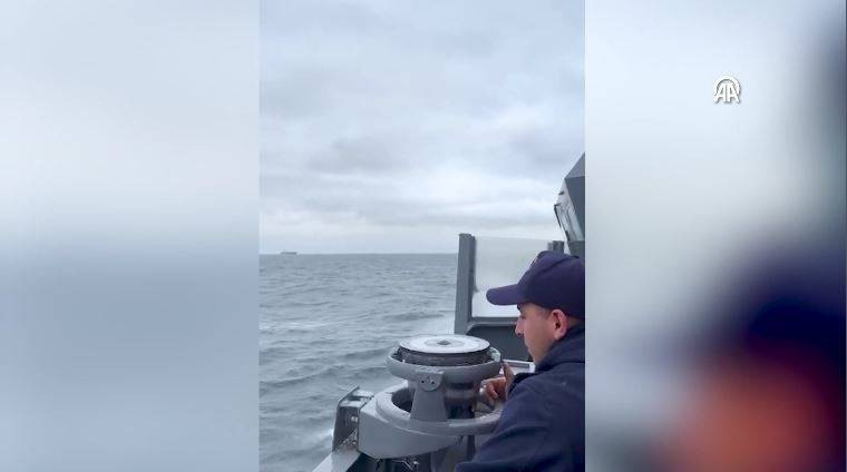 MSB Karadeniz'deki mayın gözetleme faaliyeti görüntülerini paylaştı - Resim: 18